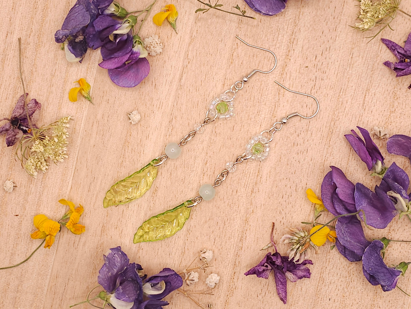 Single leaf earring